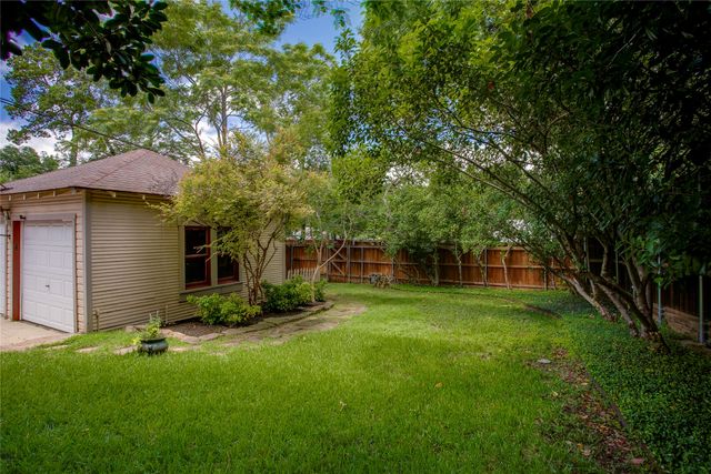 919 Salmon Drive, Dallas, TX 75208