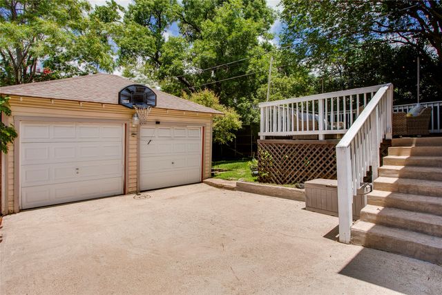 919 Salmon Drive, Dallas, TX 75208