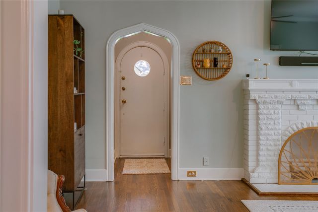 919 Salmon Drive, Dallas, TX 75208