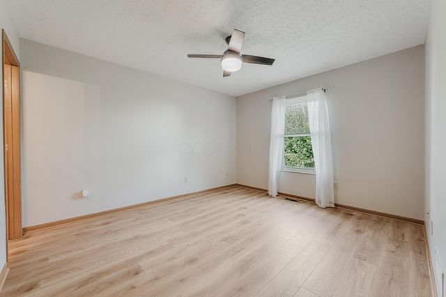 2557 Locksley Road, Grove City, OH 43123