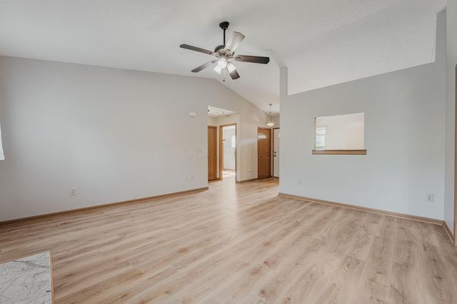 2557 Locksley Road, Grove City, OH 43123