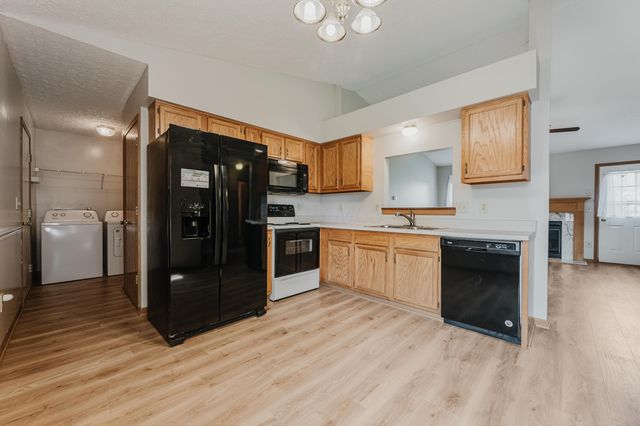 2557 Locksley Road, Grove City, OH 43123