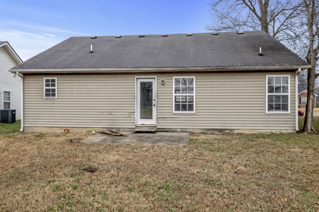 2628 Gold Valley Dr, Murfreesboro, TN 37130