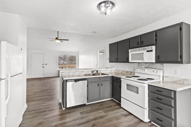 2628 Gold Valley Dr, Murfreesboro, TN 37130