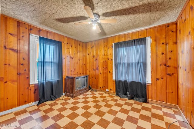 516 Whitney Avenue, Akron, OH 44306