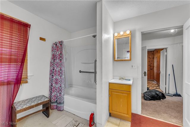 516 Whitney Avenue, Akron, OH 44306