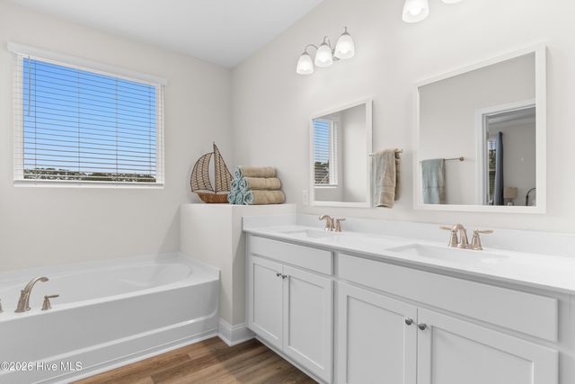 1425 N Middleton Drive NW, Calabash, NC 28467