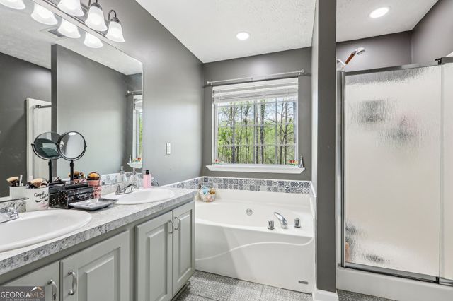 2014 Big Cypress Lane, Locust Grove, GA 30248