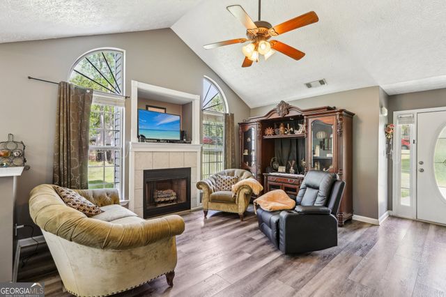2014 Big Cypress Lane, Locust Grove, GA 30248