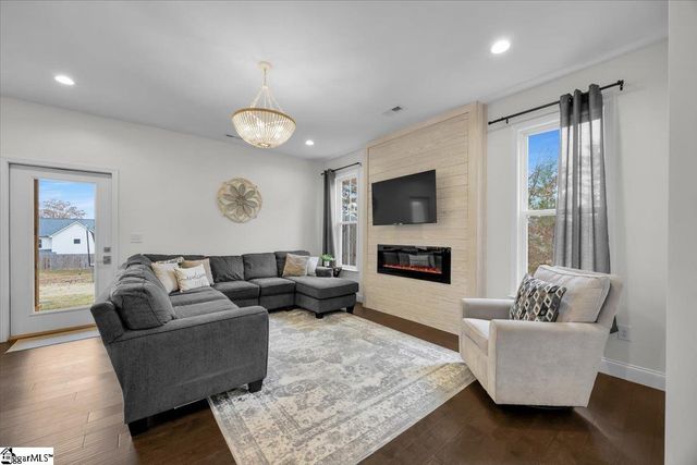 64 Jubilee Church Road, Taylors, SC 29687