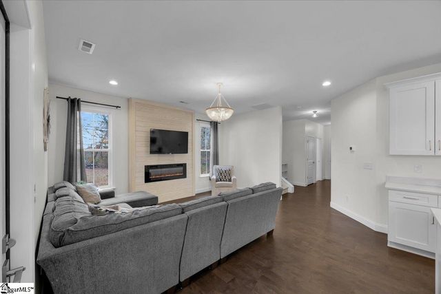 64 Jubilee Church Road, Taylors, SC 29687