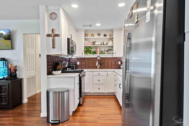 507 E Pine St, Atmore, AL 36502