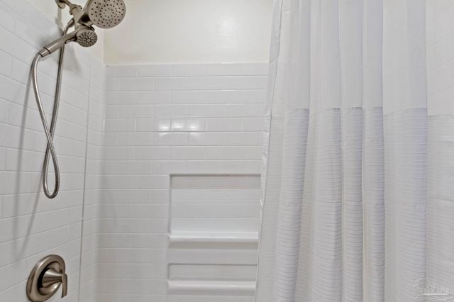 507 E Pine St, Atmore, AL 36502