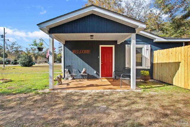 507 E Pine St, Atmore, AL 36502