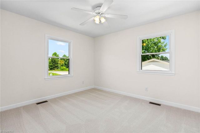 3913 Enterprise Road, Lexington, NC 27295