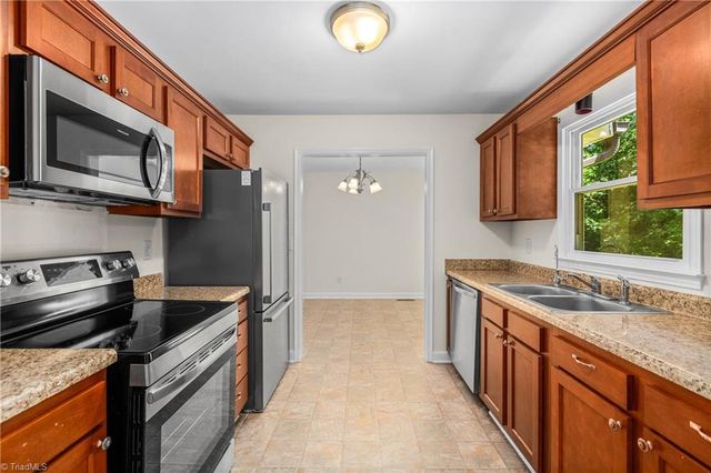 3913 Enterprise Road, Lexington, NC 27295