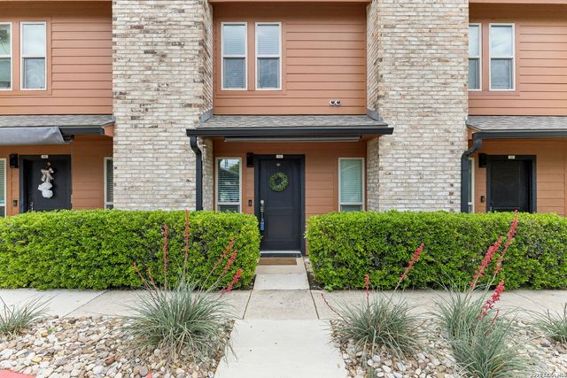 2718 Old Field Dr Apt 502, San Antonio, TX 78247