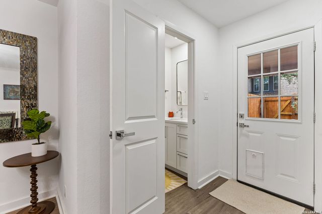 2718 Old Field Dr Apt 502, San Antonio, TX 78247