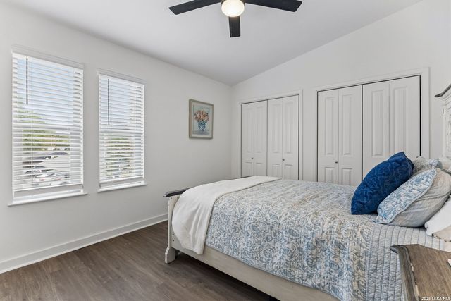 2718 Old Field Dr Apt 502, San Antonio, TX 78247