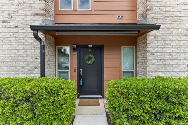 2718 Old Field Dr Apt 502, San Antonio, TX 78247