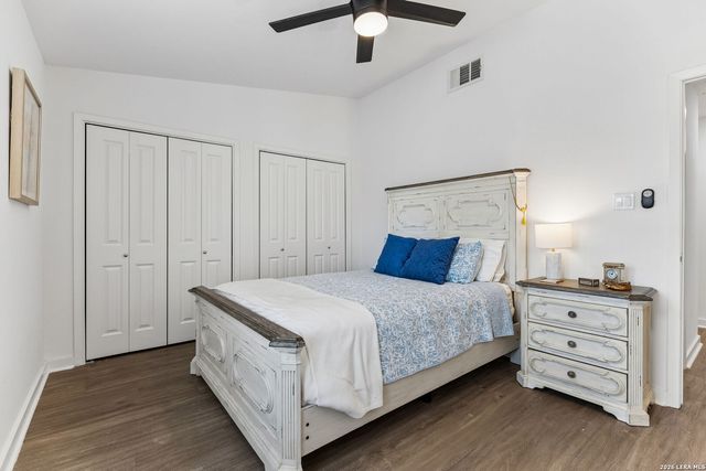 2718 Old Field Dr Apt 502, San Antonio, TX 78247