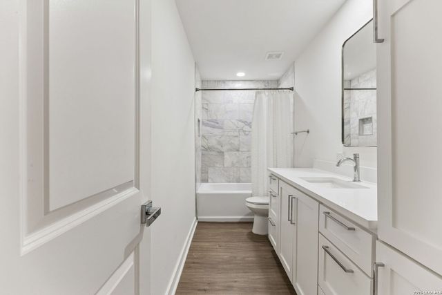 2718 Old Field Dr Apt 502, San Antonio, TX 78247