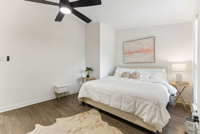 2718 Old Field Dr Apt 502, San Antonio, TX 78247