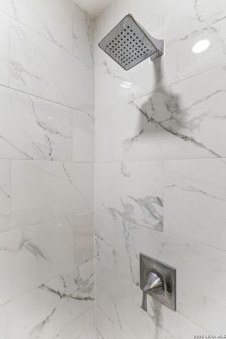 2718 Old Field Dr Apt 502, San Antonio, TX 78247