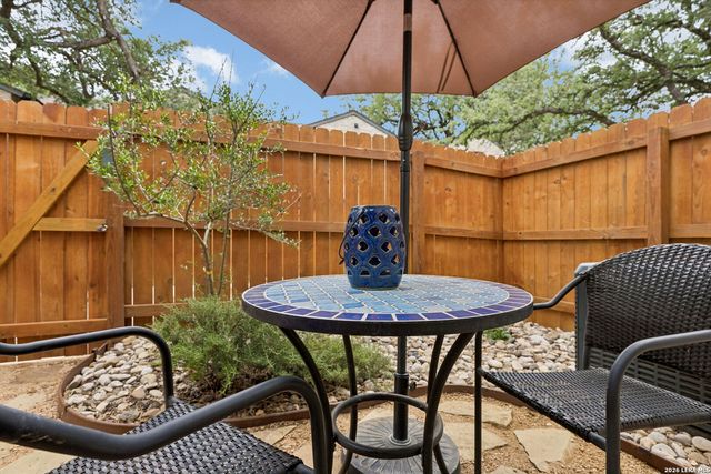 2718 Old Field Dr Apt 502, San Antonio, TX 78247