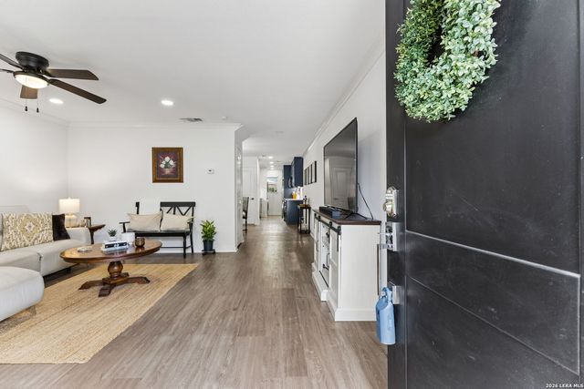 2718 Old Field Dr Apt 502, San Antonio, TX 78247