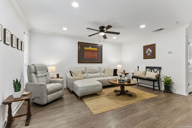 2718 Old Field Dr Apt 502, San Antonio, TX 78247