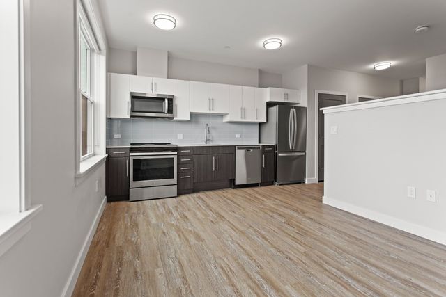 13 Shetland St 218, Boston, MA 02119