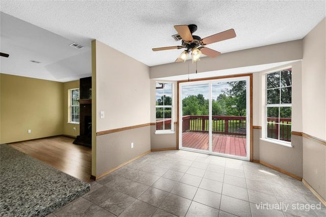 2202 W Green Acres Drive, Rogers, AR 72758