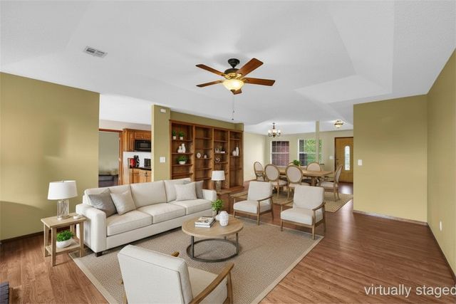 2202 W Green Acres Drive, Rogers, AR 72758
