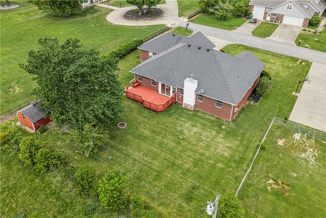 2202 W Green Acres Drive, Rogers, AR 72758