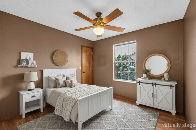 2202 W Green Acres Drive, Rogers, AR 72758