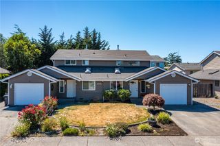187 NE Nunan Loop #2, Oak Harbor, WA 98277