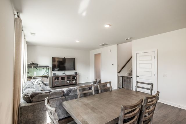 4011 Wheeler Dr, White House, TN 37188