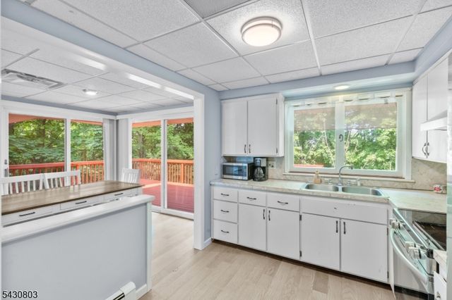 23 Sterling St, Franklin Boro, NJ 07416