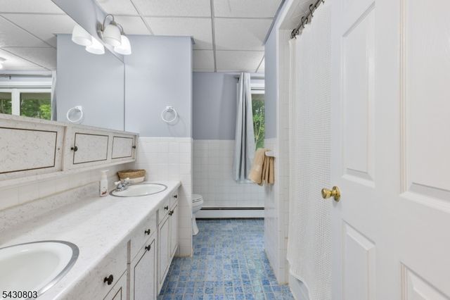 23 Sterling St, Franklin Boro, NJ 07416