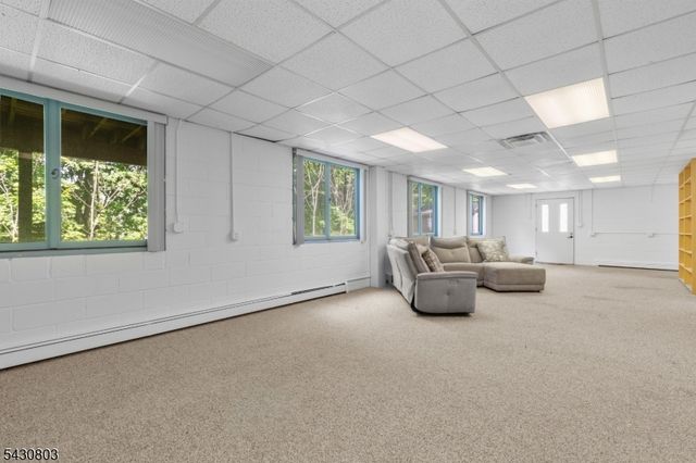 23 Sterling St, Franklin Boro, NJ 07416