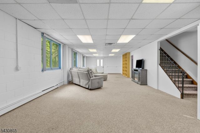 23 Sterling St, Franklin Boro, NJ 07416