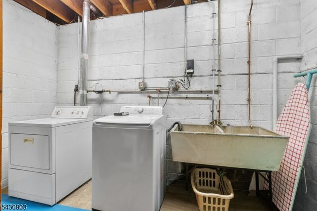23 Sterling St, Franklin Boro, NJ 07416