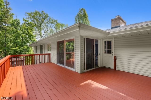 23 Sterling St, Franklin Boro, NJ 07416