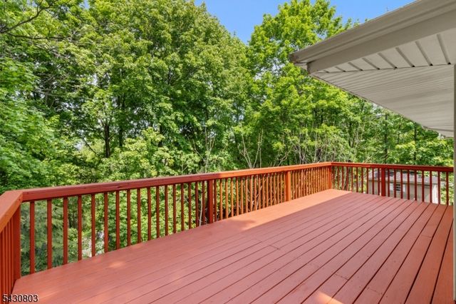 23 Sterling St, Franklin Boro, NJ 07416