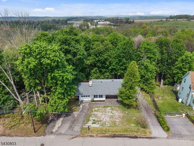 23 Sterling St, Franklin Boro, NJ 07416