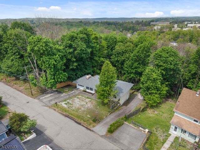 23 Sterling St, Franklin Boro, NJ 07416