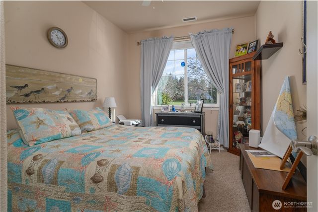 4957 Bend Drive NE, Lacey, WA 98516