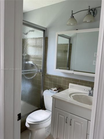 8604 NW 59th Pl, Tamarac, FL 33321