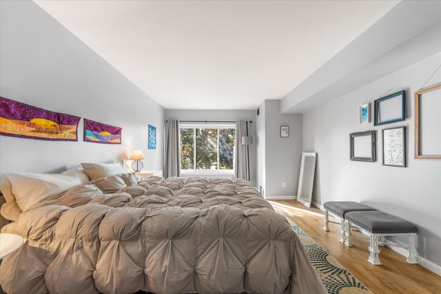 1235 S Maple Road 302, Ann Arbor, MI 48103